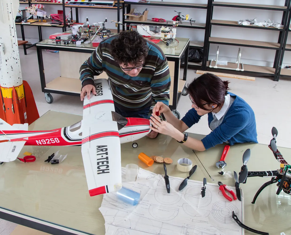 METU students working together on an engineering project